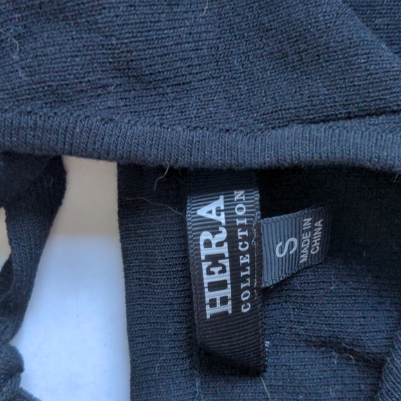 XS/S Hera Black Knit Camisole - Picture 3 of 13